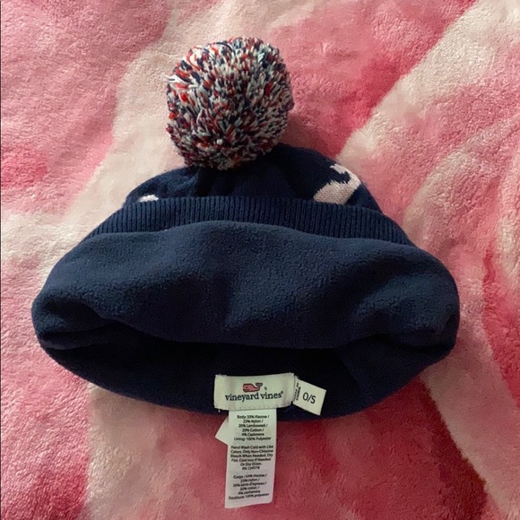 Vineyard Vine’s women’s winter hat - Picture 3 of 3